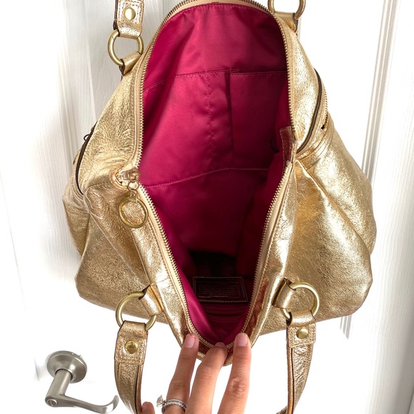 Coach purse - Picture 5 of 5